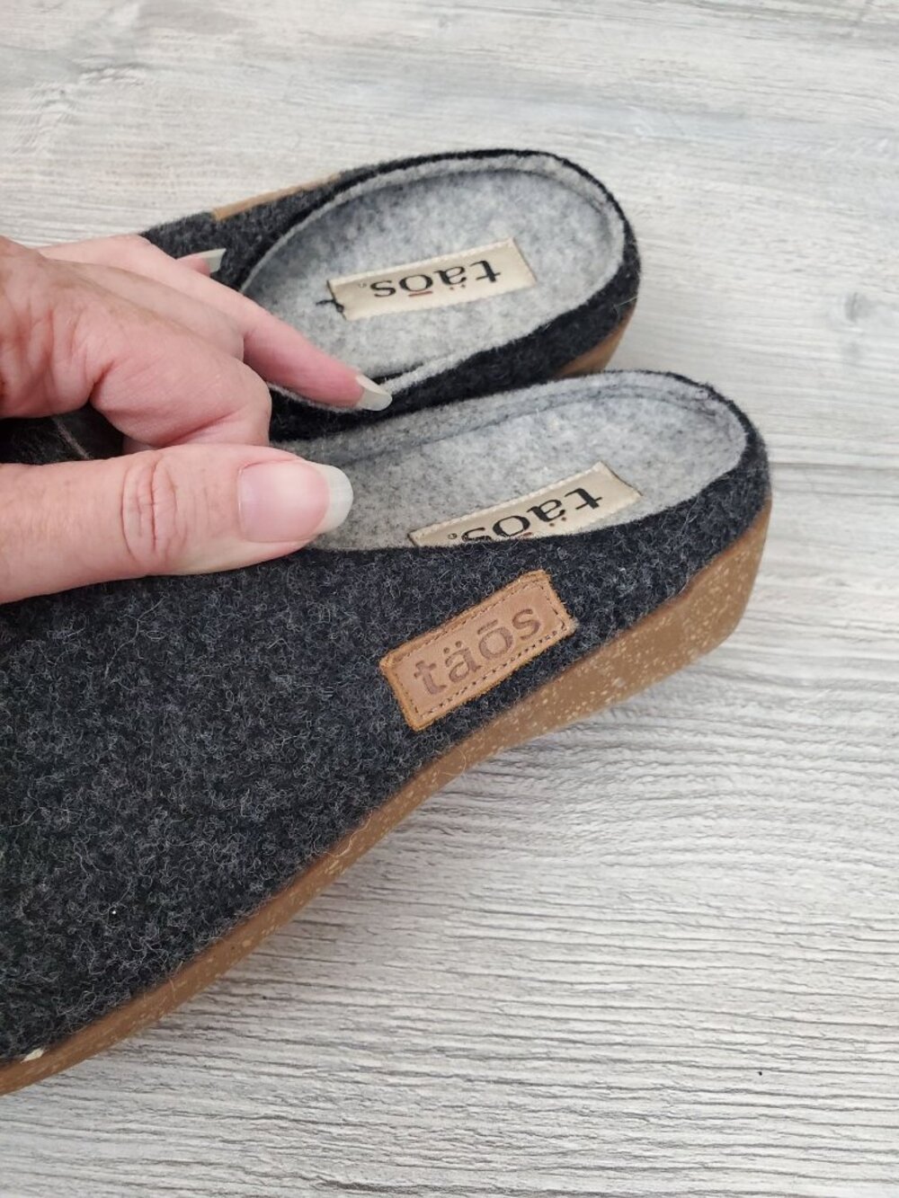 Taos Woolery women's gray wool backless mule - Picture 7 of 11